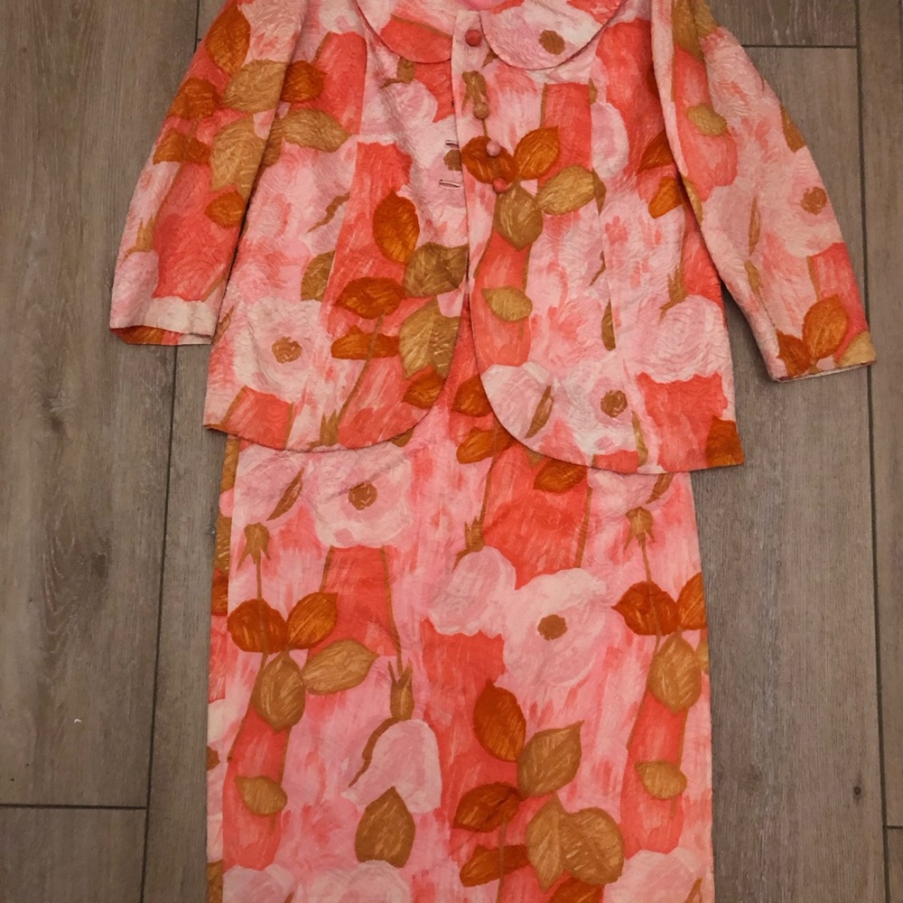 Vintage set Union made. Floral Pink and Orange Textured lined jacket lined skirt